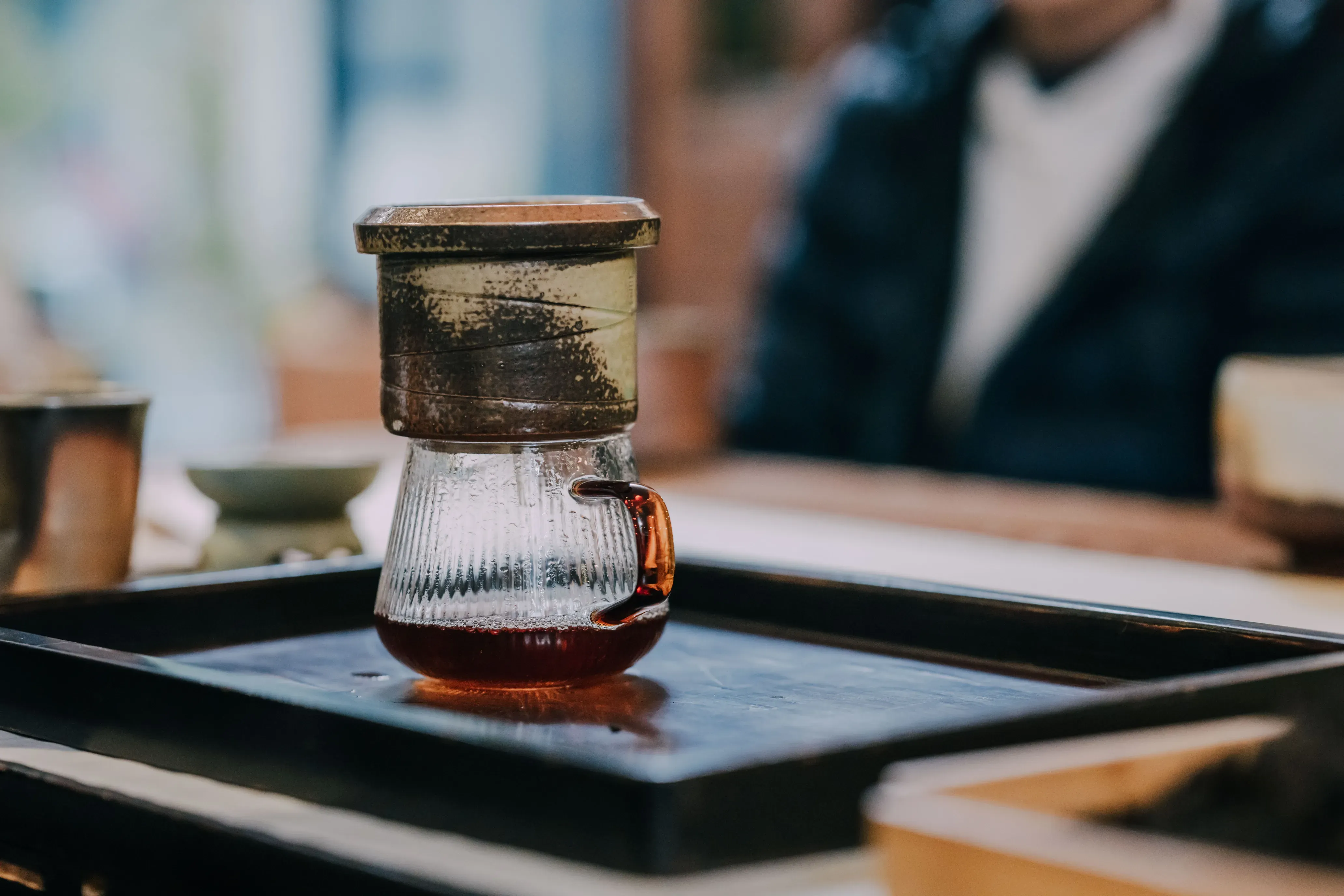酸柑茶茶湯與杯具